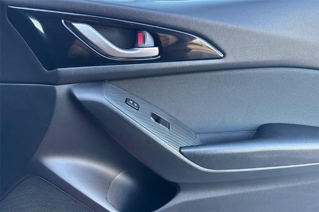 2014 Mazda Mazda3 Hatchback i Touring