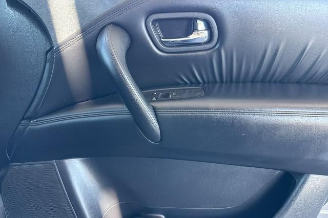 2022 Nissan Armada SV 2WD