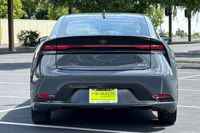 2025 Toyota Prius XLE