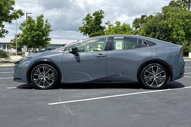 2025 Toyota Prius XLE