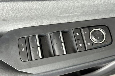 2025 Toyota Prius XLE