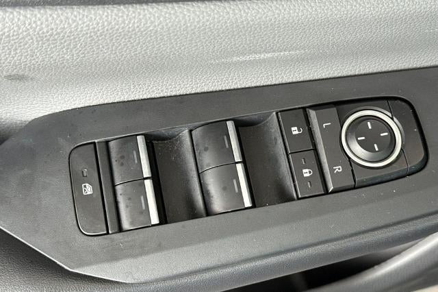 2025 Toyota Prius XLE