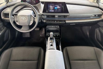 2025 Toyota Prius XLE