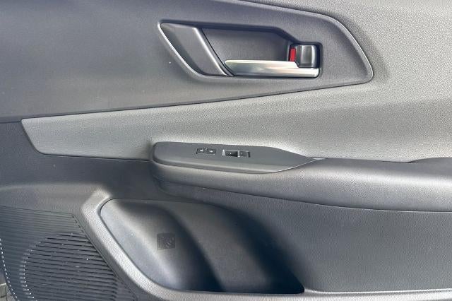 2025 Toyota Prius XLE