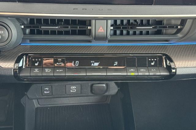 2025 Toyota Prius XLE
