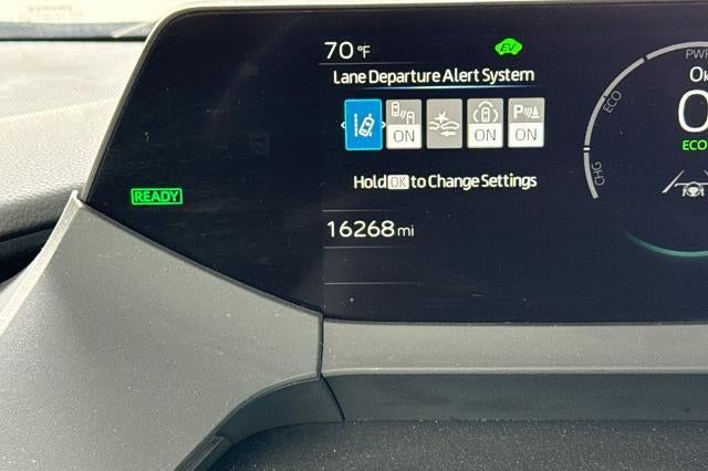 2025 Toyota Prius XLE