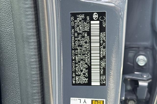 2025 Toyota Prius XLE