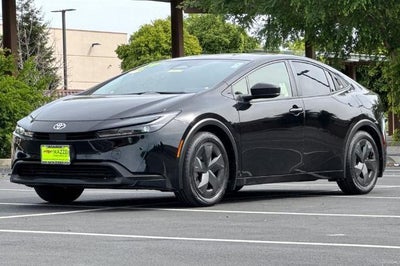 2024 Toyota Prius LE