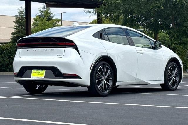 2025 Toyota Prius XLE