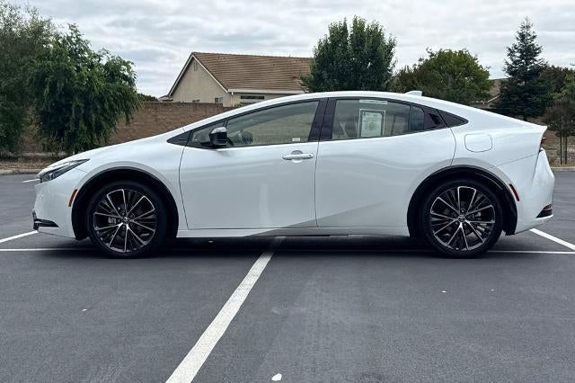 2025 Toyota Prius XLE