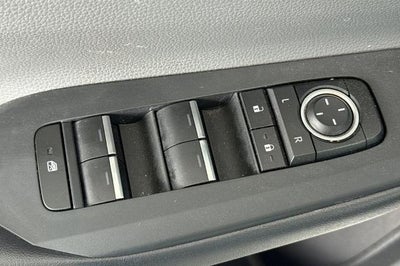 2025 Toyota Prius XLE