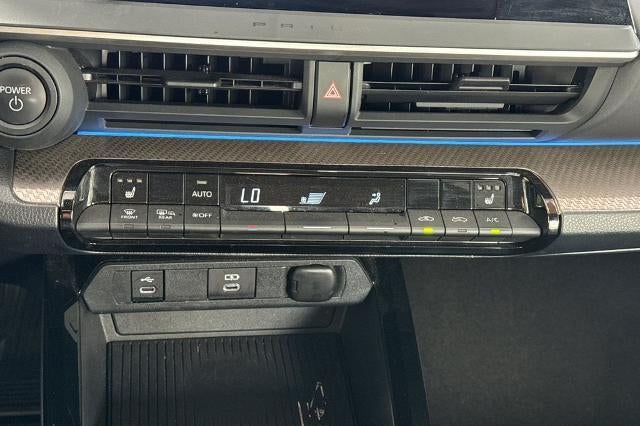 2025 Toyota Prius XLE