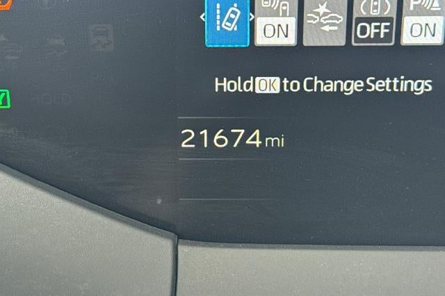 2025 Toyota Prius XLE