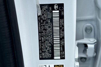 2025 Toyota Prius XLE