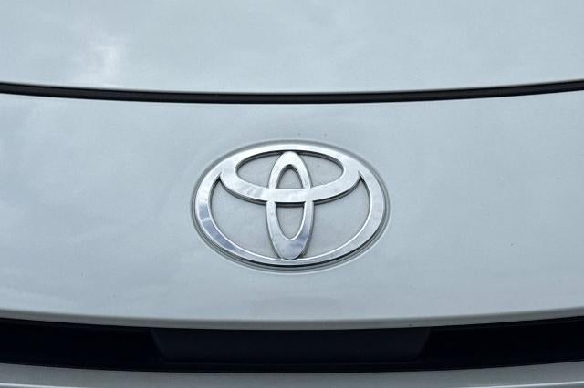 2025 Toyota Prius XLE