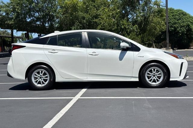 2020 Toyota Prius LE