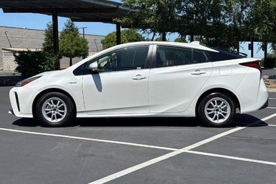 2020 Toyota Prius LE