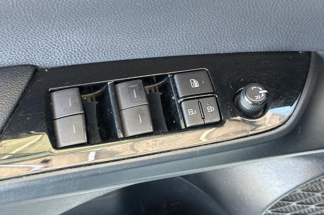 2020 Toyota Prius LE