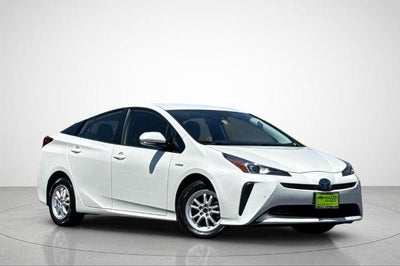 2020 Toyota Prius LE