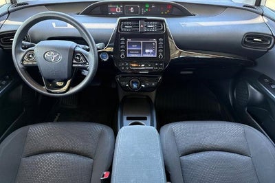 2020 Toyota Prius LE