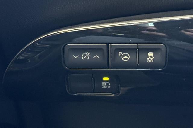 2020 Toyota Prius LE