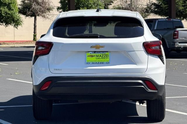 2025 Chevrolet Trax LS