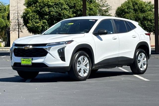 2025 Chevrolet Trax LS