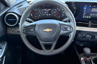 2025 Chevrolet Trax LS