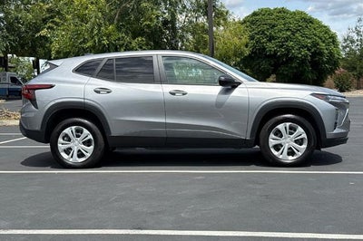2025 Chevrolet Trax LS