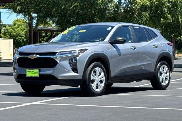 2025 Chevrolet Trax LS