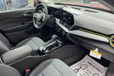 2025 Chevrolet Trax LT