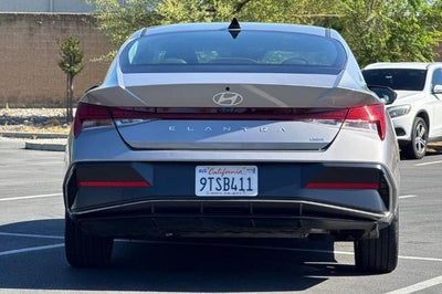 2025 Hyundai Elantra Hybrid Limited