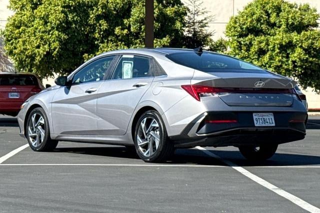 2025 Hyundai Elantra Hybrid Limited