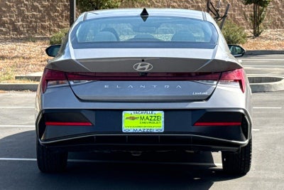 2025 Hyundai Elantra Limited