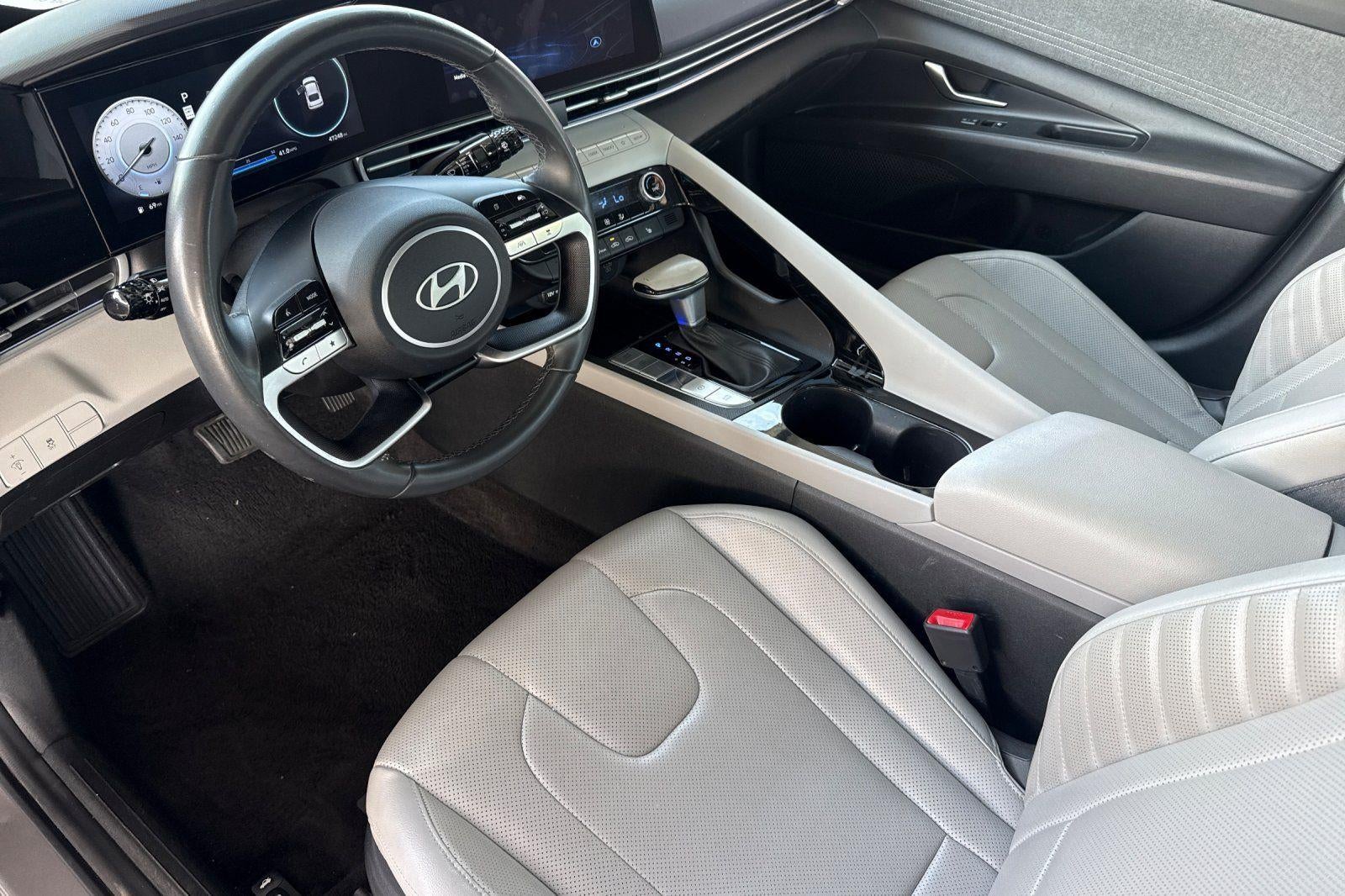 2025 Hyundai Elantra Limited