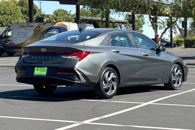 2025 Hyundai Elantra SEL Convenience