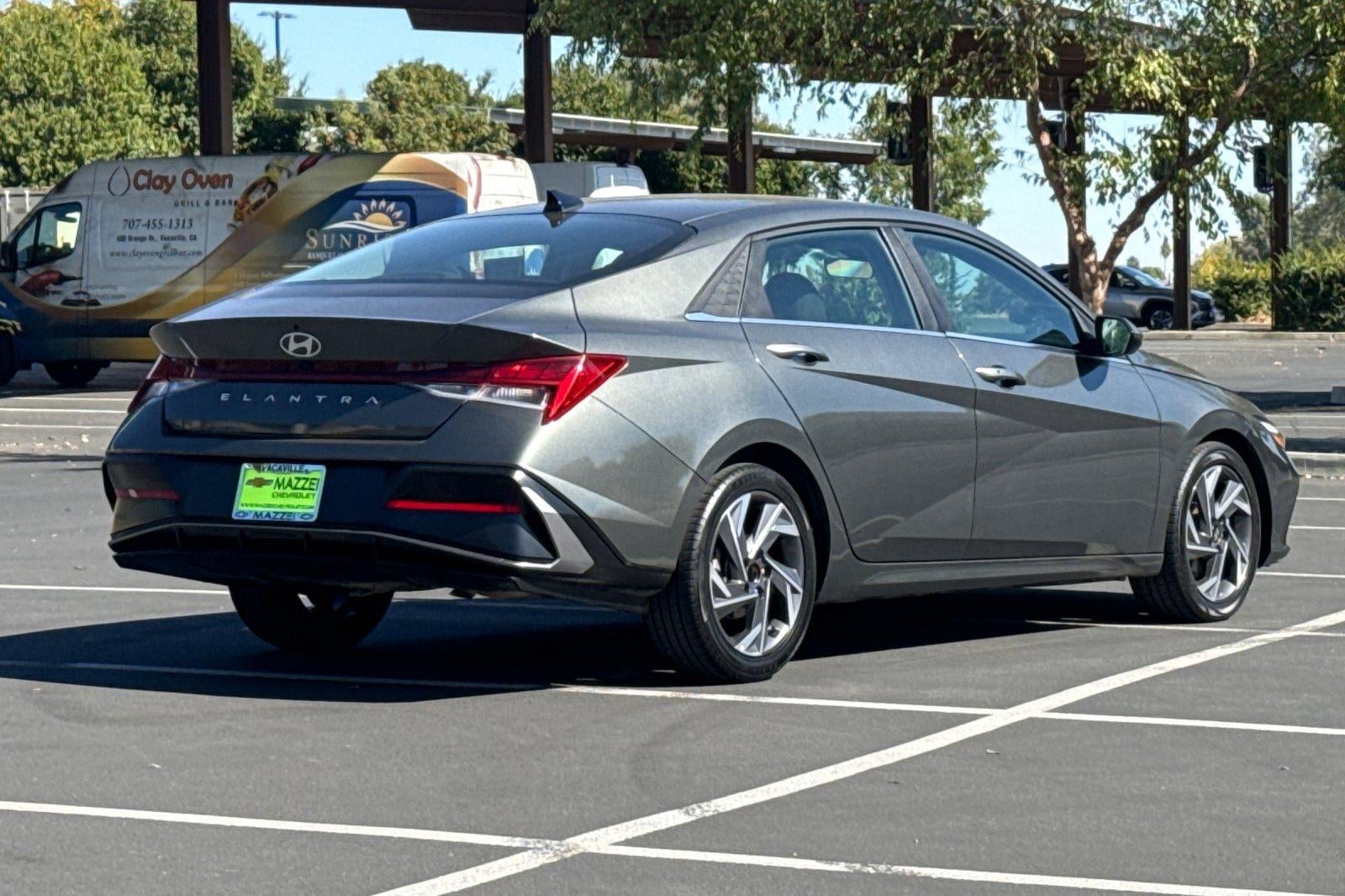 2025 Hyundai Elantra SEL Convenience