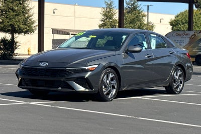 2025 Hyundai Elantra SEL Convenience