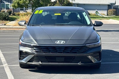 2025 Hyundai Elantra SEL Convenience