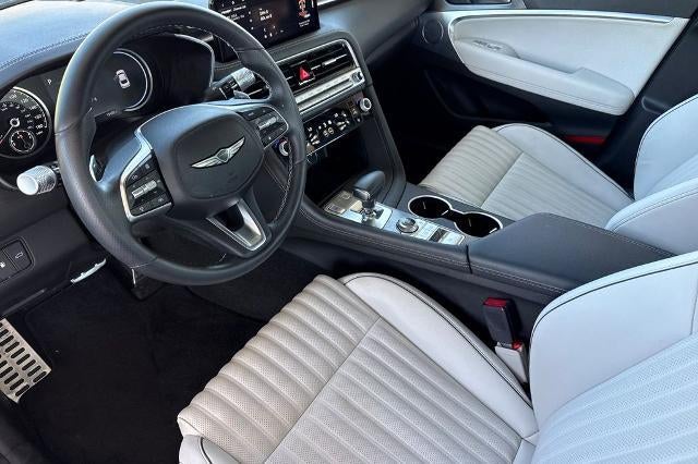 2024 Genesis G70 2.5T RWD