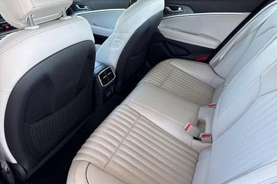 2024 Genesis G70 2.5T RWD