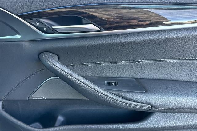 2023 BMW 530e xDrive