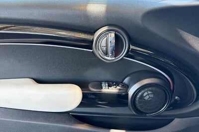 2023 MINI SE Hardtop Cooper