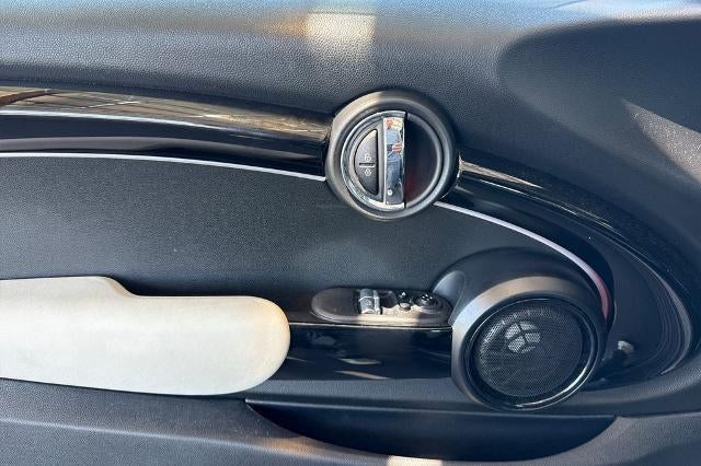 2023 MINI SE Hardtop Cooper